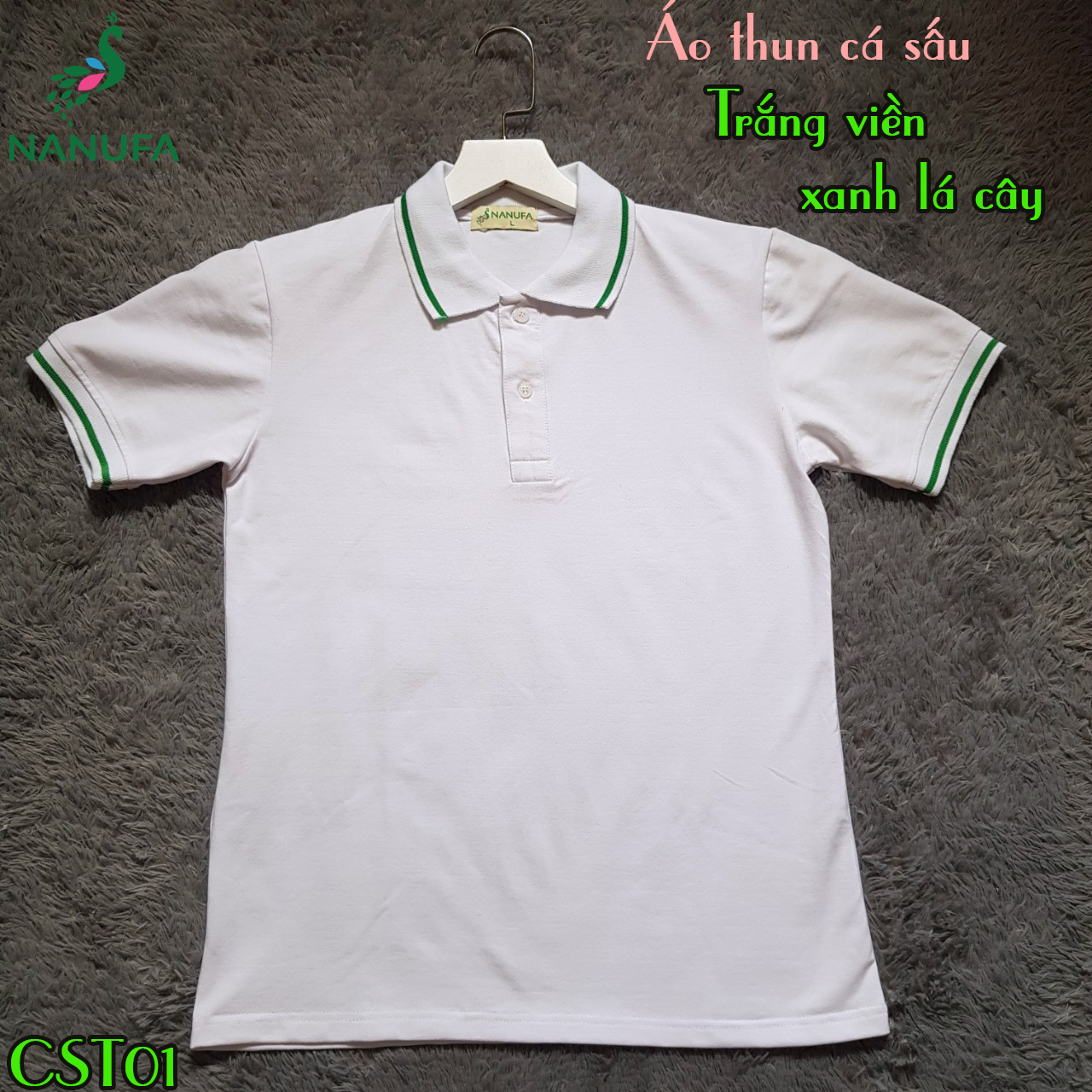 Áo trắng viền xanh lá cây